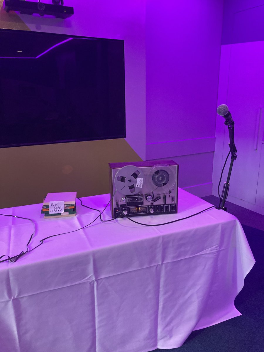 ChrisSudworth's tweet image. And a beautiful parallel flight from @bladderstring sound installation ⁦@pilotnights⁩ ⁦@brumhippodrome⁩ #TheSendOff