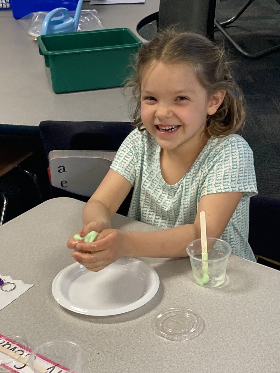 Nancy__Murphy's tweet photo. Science Explorers Assembly at Highland Kdg.  We made SLIME @GoMounts @Mr_Esbenshade https://t.co/B6Bcb2gbDw