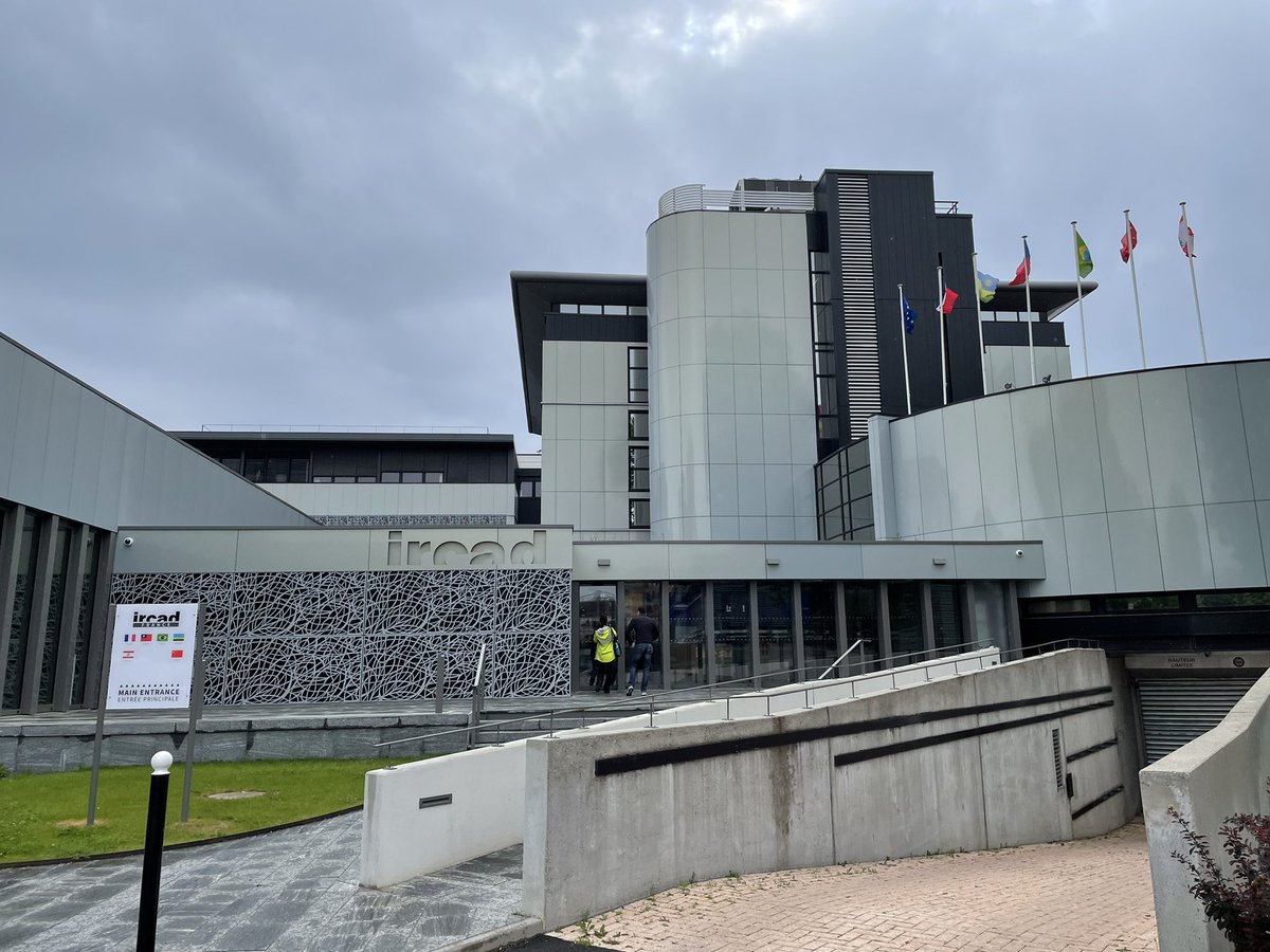 Really enjoyed the first day of the <a href="/ESGO_society/">ESGO</a> advanced laparoscopic course at <a href="/IrcadFrance/">IrcadFrance</a> 🤩🤩 
<a href="/annafagottimd/">Anna Fagotti</a> <a href="/ENYGO_official/">European Network of Young Gynae Oncologists</a> <a href="/CatenaUrsula/">Ursula Catena</a>