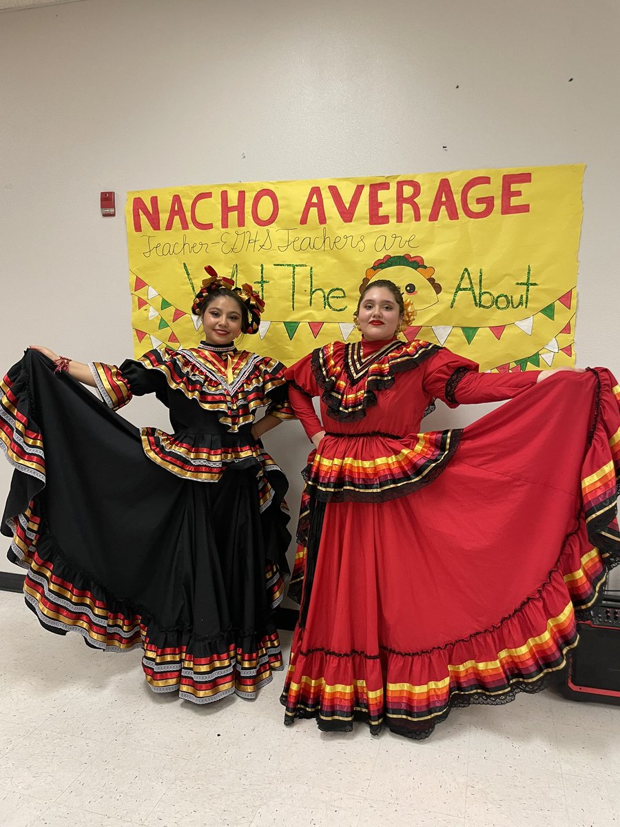 MDeLeon_PHHS's tweet photo. Teacher appreciation week #EDAztecs_HS #AztecEmpire https://t.co/eYC4Dve91D