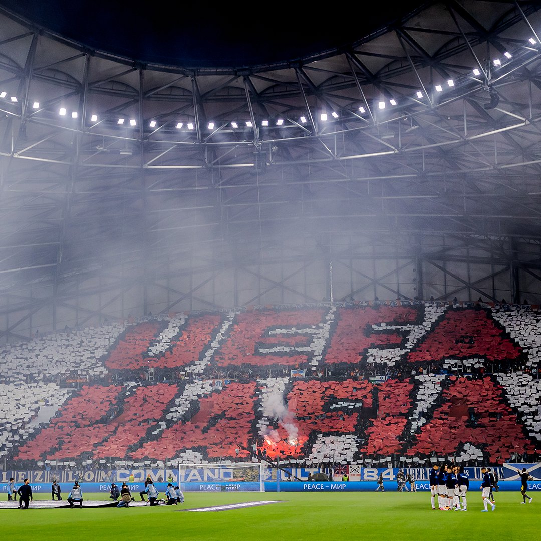 brfootball's tweet photo. Marseille before their Europa Conference League semifinal 😳 https://t.co/i3tXyhj07j