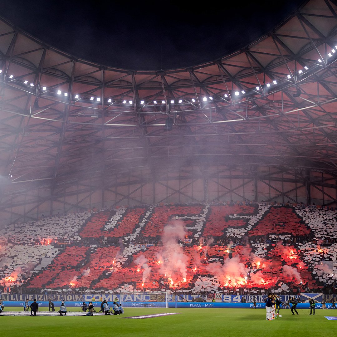 brfootball's tweet photo. Marseille before their Europa Conference League semifinal 😳 https://t.co/i3tXyhj07j