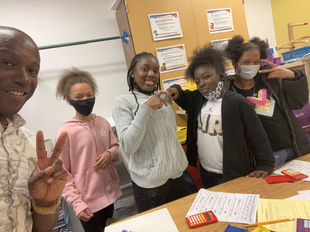 SthomasMATH's tweet image. They have the power!!!💙🤍💙✨😎✌️#mathgroup #remediation @MartinSherian @PPS_CPI @WandaCalhoun13