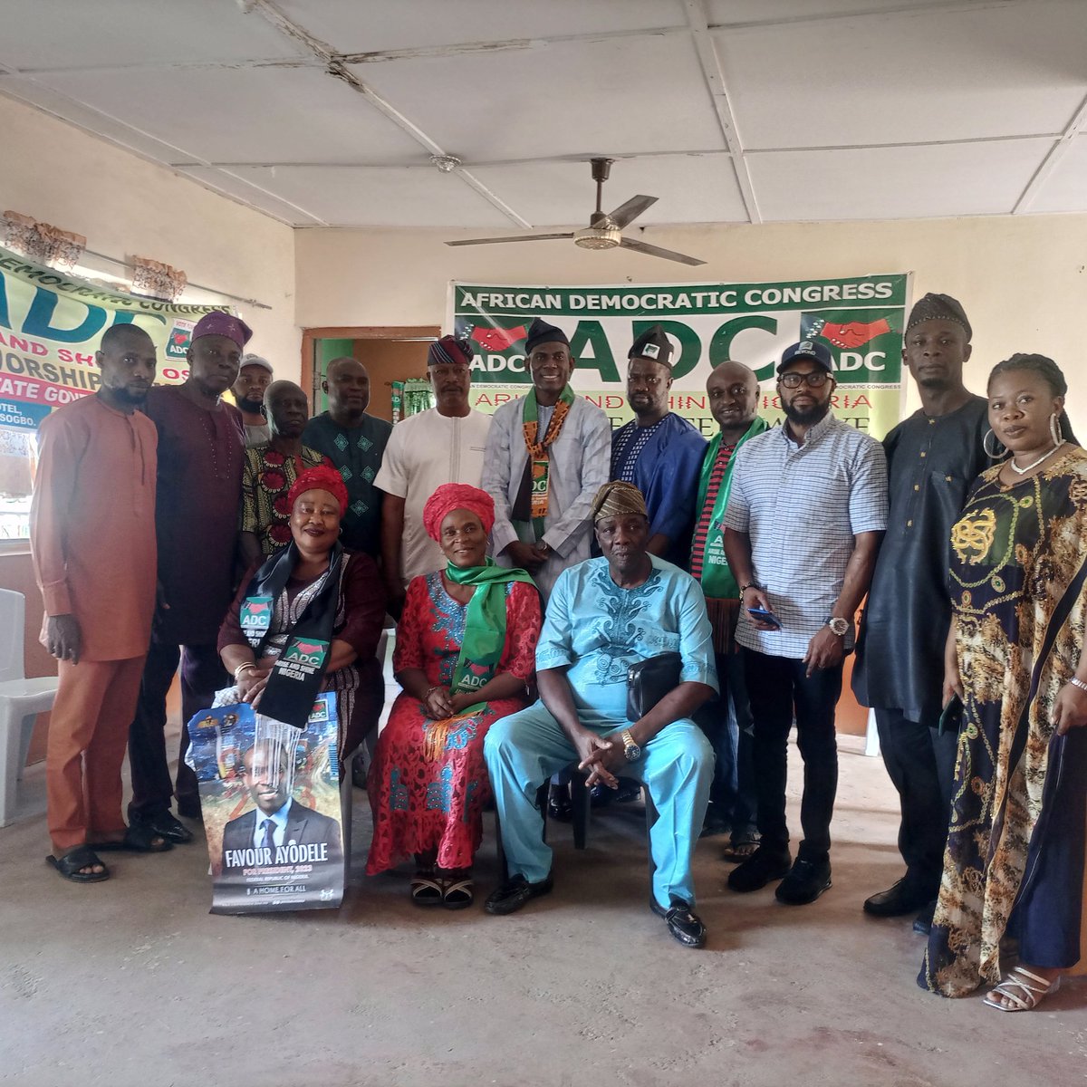 thekapenta's tweet photo. We visited Osun State today. 
#Grassroot mobilization. We are winning forward. Thank you team favour @adc_dn @ADCNig  @MobilePunch 
#ThinkUs
#ThinkADC
#NoMoreCycledPolithiefcians https://t.co/Wa54a675Cx
