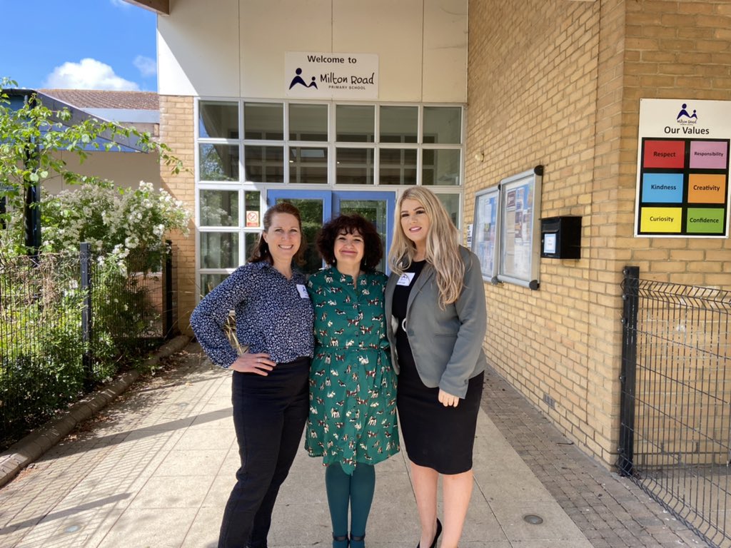 FiMcGon's tweet photo. Fabulous to meet with some of the team at the venue for the upcoming #CamEdFest on Sat 2nd July @RaeSnape &amp; @SuzieYoung 🎓@AngliaRuskin are a Proud Supporter of the event. Get your tickets 🎟 info below👇 🦩🦩 https://t.co/dYOPt2PbMN https://t.co/TxCBgdcqMy