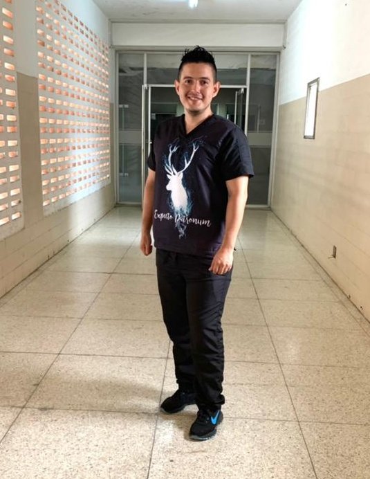 JTitanM's tweet photo. Trabajar duro es importante, pero hay algo que importa más; Creer en Ti Mismo! ✨���☄️👨🏻‍⚕️🥼🩺 #expectopatronum #harrypotter #medicina #hospital #estudiantedemedicina #boy  #internodepregrado https://t.co/kb0teBqj9K