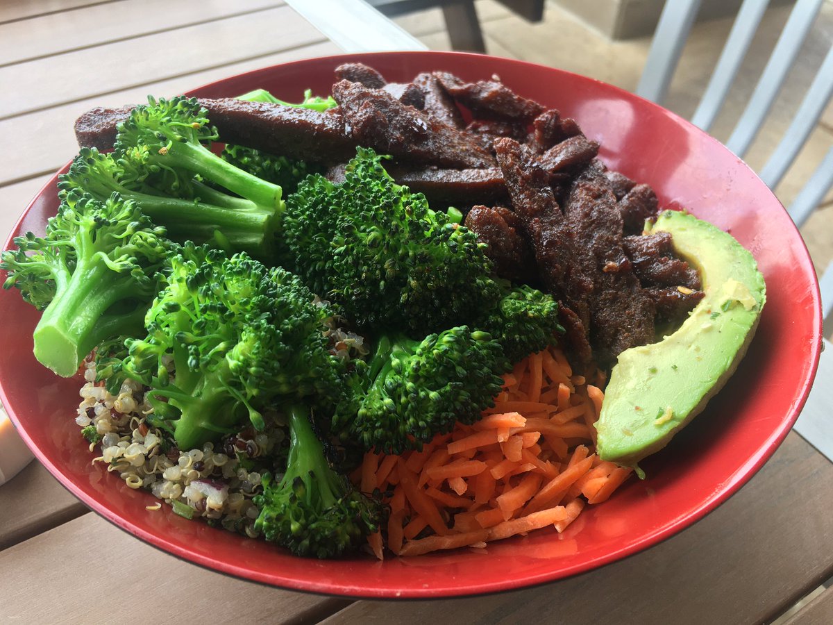 boomgevity's tweet photo. Always a Delicious Meal at Green Vegetarian Cuisine when taking a break from preparing at least 85% of my meals on the regular. 

#SundayNight 

#BBQ #Cauliflower #Wings 

#CharitaBowl with #Beefless #Beef #Strips 

#Vegan #Vegetarian #Food 

#HeatlhLifestyle #HealthyEating https://t.co/I8GinYF8WL