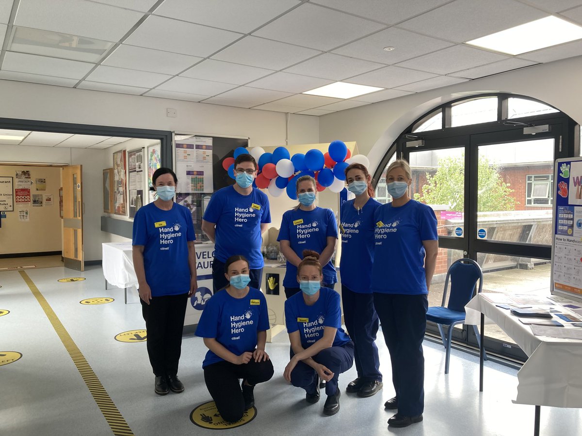 EHalfacree's tweet photo. Promoting the importance of hand hygiene today @GEHNHSnews @daljitathwal for world hand hygiene day 2022 &amp; supporting glove awareness week too! Thanks for everyone who came to see us! 🖐👏 https://t.co/3421mCxCRy