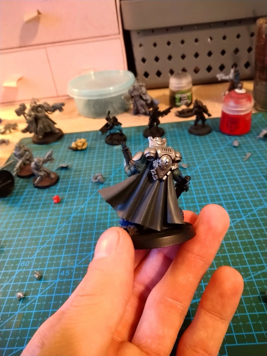 WarpEmu's tweet photo. Back in action again! Gain motivation to finish off my cultist squad from the goodness chaos, and then gotta finish my captain #Warhammercommunity #warhammer40k #Warhamfam #Darkangles #Spacamarines #Cultists #Chaos #SuccessorChapter #Duskguard #Warpemu https://t.co/vfjHbM0DX3