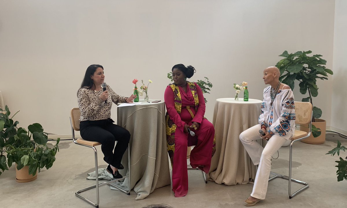 “Who do you want to be inspired by? Honor them!Link your brand to what you care deeply about”.“Show up as who you truly are - if we want our daughters to be unapologetic we must model it!” More great advice fm <a href="/VitalVoices/">Vital Voices</a> leaders <a href="/KruizGuate/">Karla Ruiz Cofiño</a> <a href="/Accessmatized/">Takia Ross</a> #@ASUGlobalFuture