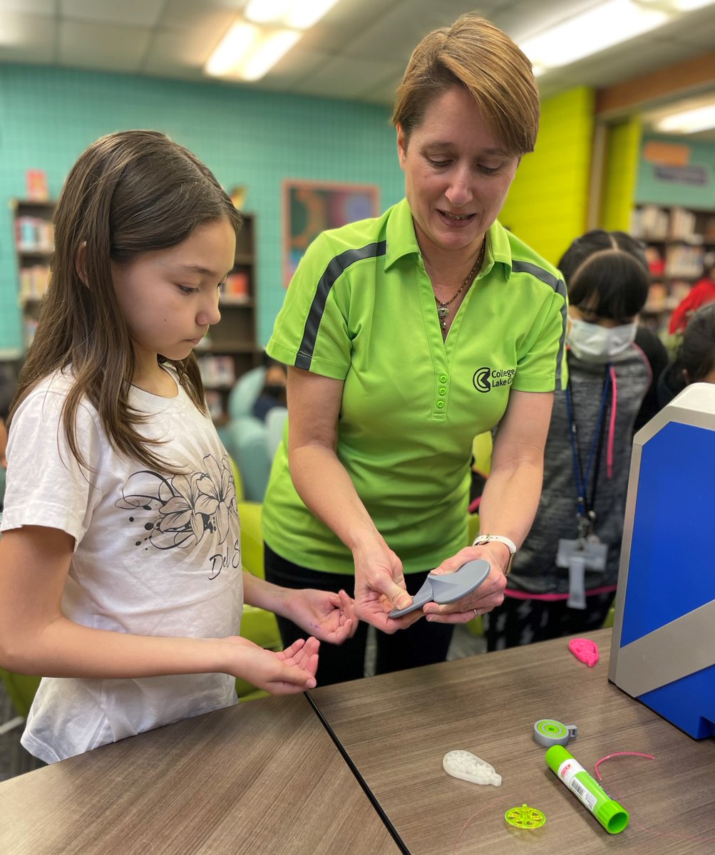 WeAreNCCP's tweet photo. A big thank you to the @CLCIllinois Baxter Innovation Lab for leading an on-site field trip for our ASEP students at AJK! Students had a great time learning about STEM by building circuits, racing robots, and seeing a 3D printer in action. #ProjectInnovate https://t.co/gnNrDiQj2C