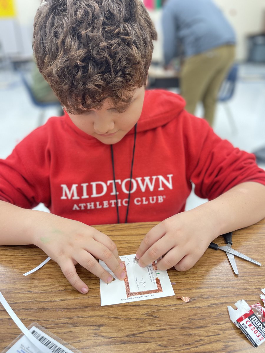 WeAreNCCP's tweet photo. A big thank you to the @CLCIllinois Baxter Innovation Lab for leading an on-site field trip for our ASEP students at AJK! Students had a great time learning about STEM by building circuits, racing robots, and seeing a 3D printer in action. #ProjectInnovate https://t.co/gnNrDiQj2C