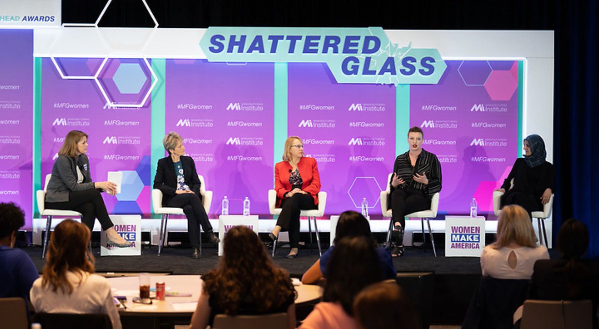 fairpaymonster's tweet photo. The face of leadership is changing! So grateful to @TheMfgInstitute for inviting me to the 2022 STEP Ahead Awards to share what it's like to be a femme-presenting, non-binary leader in a traditionally male-dominated industry. Shattering glass, indeed. https://t.co/ETbIFDPuTq