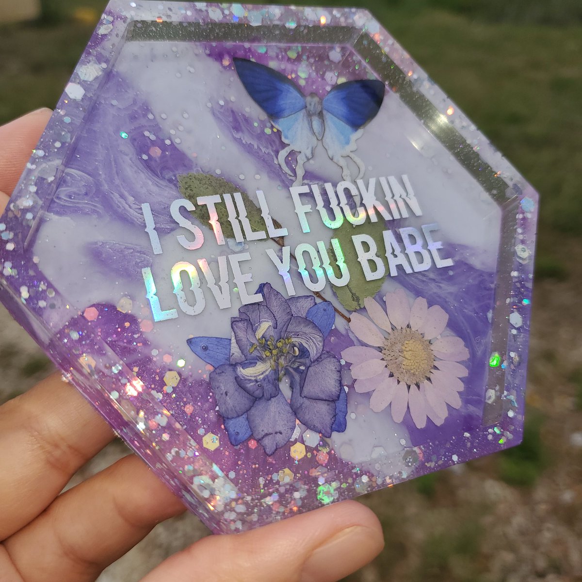 cabinsidecrafts's tweet photo. Having a *small* update today at 5pm CST! Just trying to clear out a few things to get ready for a BIG update really soon!! 👀👀 Here's some of the coasters I'll be posting in a bit on my site 😊🔮🌊 https://t.co/9NrW4jGNE0 💖 https://t.co/tjywC3KgFh