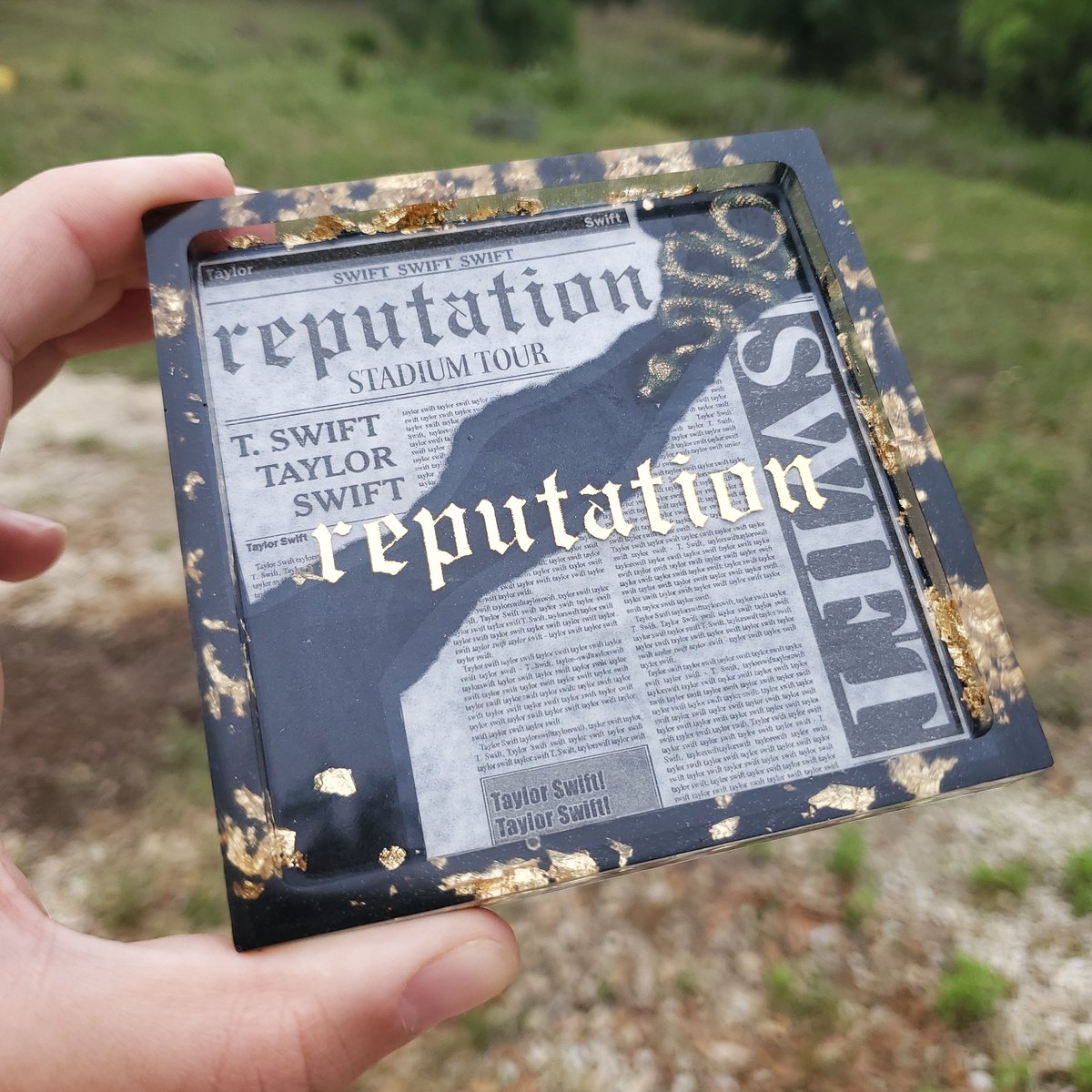 cabinsidecrafts's tweet photo. Having a *small* update today at 5pm CST! Just trying to clear out a few things to get ready for a BIG update really soon!! 👀👀 Here's some of the coasters I'll be posting in a bit on my site 😊🔮🌊 https://t.co/9NrW4jGNE0 💖 https://t.co/tjywC3KgFh