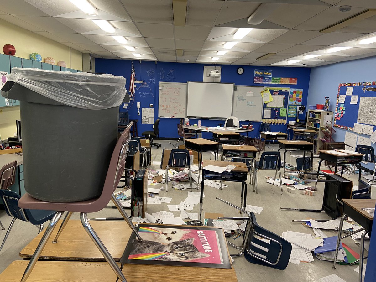 DemarinisMrs's tweet photo. Living things must constantly adapt to their ever changing environments. Today, 3rd grade @rpk8magnet arrived to a VERY different environment and had to learn to adapt (and they DID!!). This provocation today helped begin our new IB unit about plant and animal adaptations. https://t.co/cQoH2DvoIA