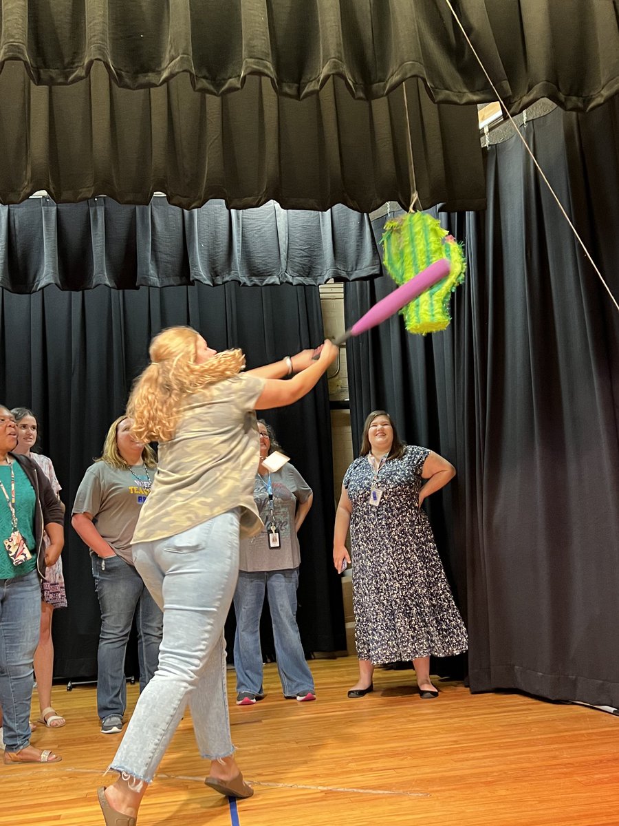 STEAMatOakdale's tweet photo. Our #OakdaleSTEAM teachers and staff took no mercy on these innocent piñatas! Happy Cinco de Mayo and Happy Teacher Appreciation Week! 🪅🐉❤️ ⁦@RockHillSchools⁩ #touchheartsTEACH https://t.co/3RG4ZNxjj5
