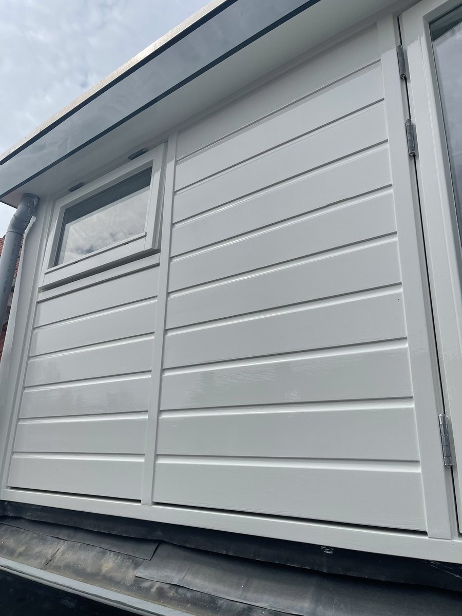 coenraad bot tweet media