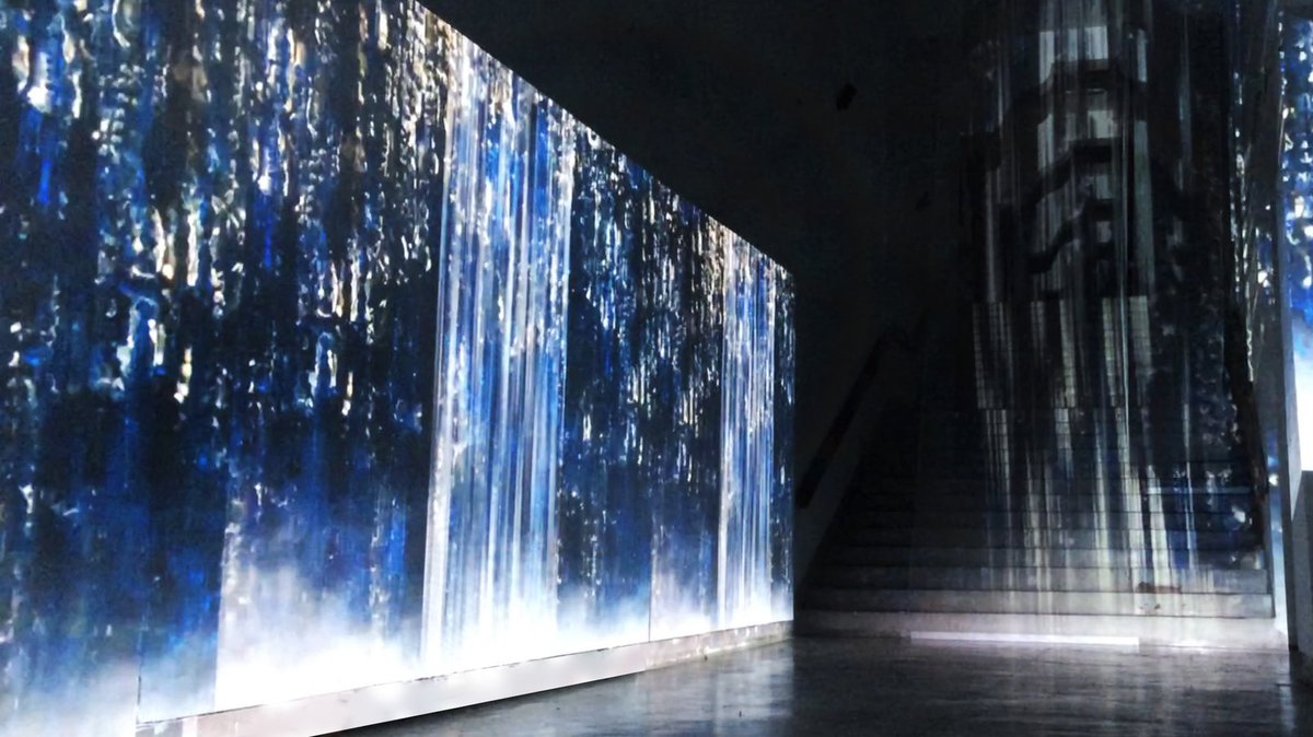 ArtlabEc's tweet photo. [ Hit The Beat ] Movie Visual Design

#movie #film #props #visualdesign #fashionshow #hitthebeat #dance #frumming #projection #projectionart #stagedesign #art #design #theaterdesign #projectmapping #電影 #幕後 #投影 #藝術 #設計 #場景設計 #走秀 https://t.co/x5xqzkspgT