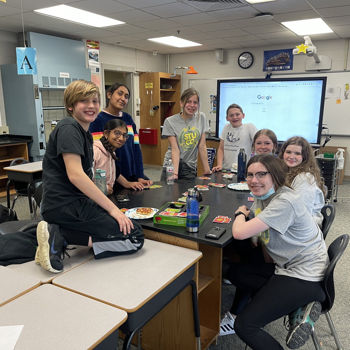 SycamoreJrHigh's tweet photo. Student Council celebrating our successful school year! https://t.co/1I6QZchpDK