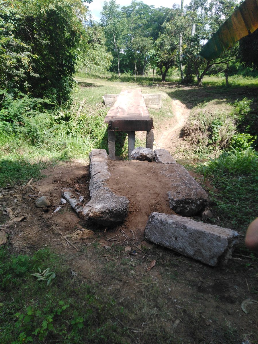Se trabja a pasos agigantados en la solución de los planteamientos de la población. #VamosConTodo en la construcción del paso peatonal de Dalcio Gutiérrez.