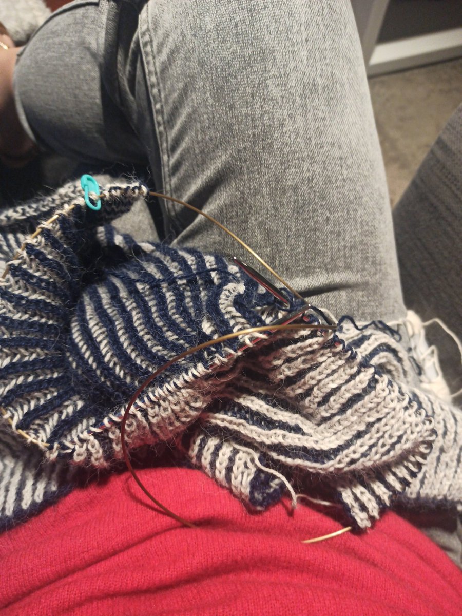 #knittingismyyoga #knitting