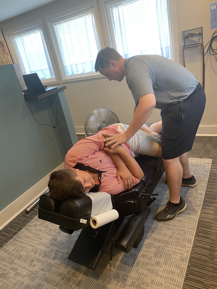 maddox_smith7's tweet photo. Thanks to @AlignLife West Spartanburg for keeping me adjusted and muscle shock therapy #stayadjusted #alignlife #athleteconditioning https://t.co/5cyd8yMbrN
