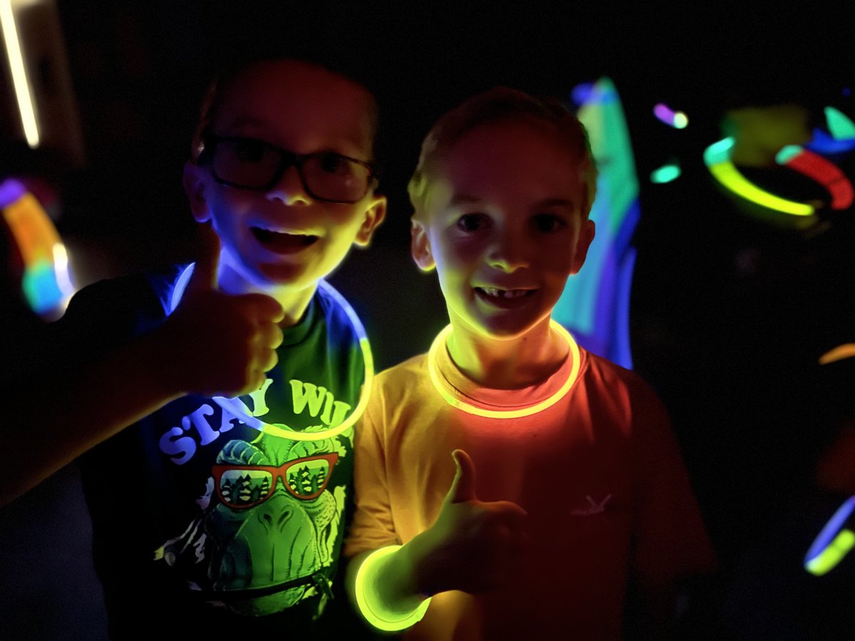 LPEPanthers's tweet photo. Pizza at the Disco! ๐ ๐๐ฝ ๐บ๐ผ
Our First Grade PTO fundraiser had these panthers putting on quite the show!
#LPERocks https://t.co/vF6N8swgeN