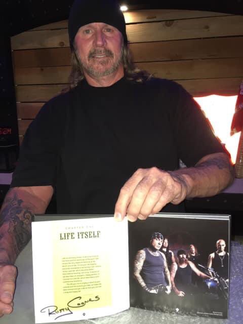 BikerBook4Chari's tweet photo. ❤️❤️❤️
Generosity of Spirit at work.❤️
https://t.co/Gx0WSaaN9A
#motorcycle #charity #book #fundraiser #childrenshospitals #children #sickkids #rustycoones #kids #motorcycles #bmwmotorrad #ducati #harleydavidson #hondamotorcycles #indianmotorcycle #kawasaki #suzuki #yamaha https://t.co/zvh9Etl5Wo