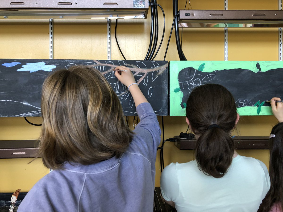 The middle school Art Club is adding artistry to the already amazing Grow Wall in the multi-purpose room.🌱