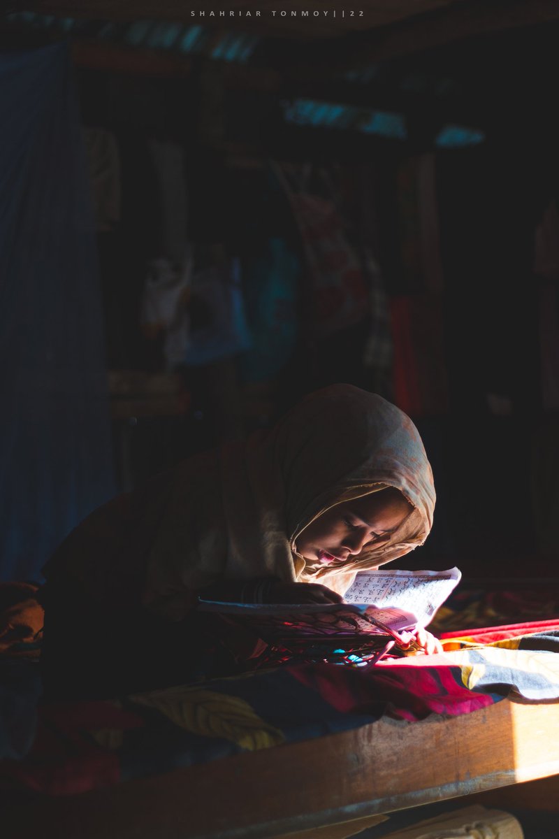 shaclicks's tweet photo. Girl from Sreemangal!  
Photo by Shahriar Tonmoy 
#streetlife #PhotoOfTheDay #natgeo https://t.co/JoC2zjXiyh