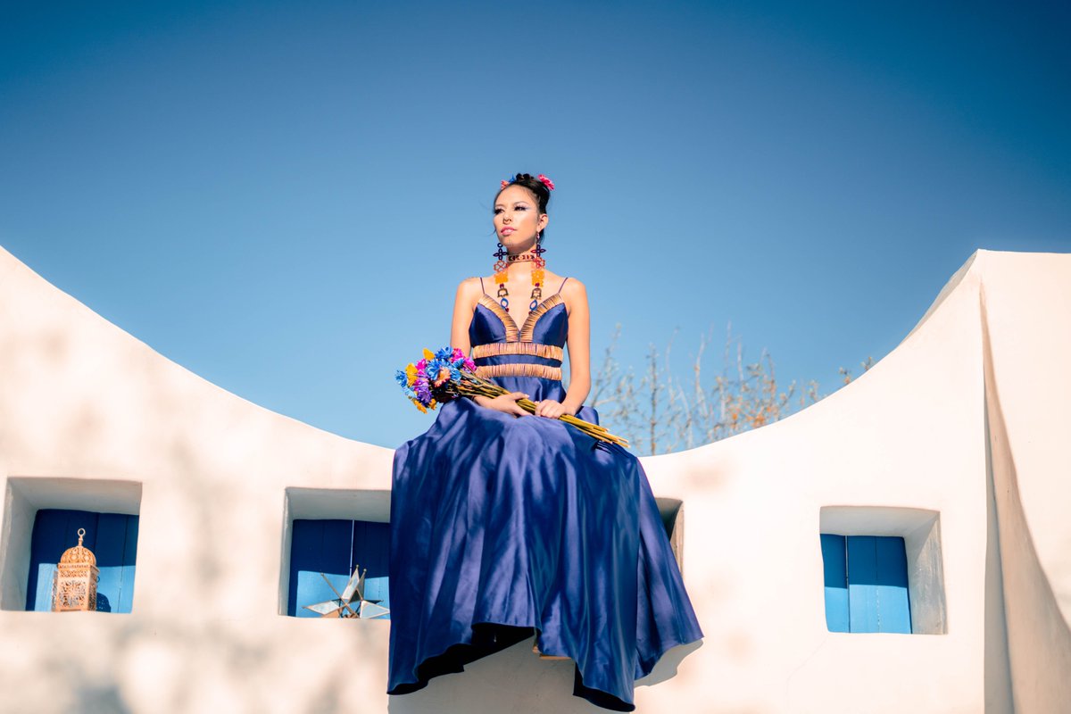 createstartups's tweet photo. Before @Qchasinghorse stunned us with one of the most inspiring looks of #MetGala2022, she graced the cover of Native Max Mag’s 2022 issue— & we are thrilled to work with @kellzholmes, President of #NativeMax, for our Creative Nations Innovation Challenge: https://t.co/AcvWDRxKPb https://t.co/FH7GX8bKeY