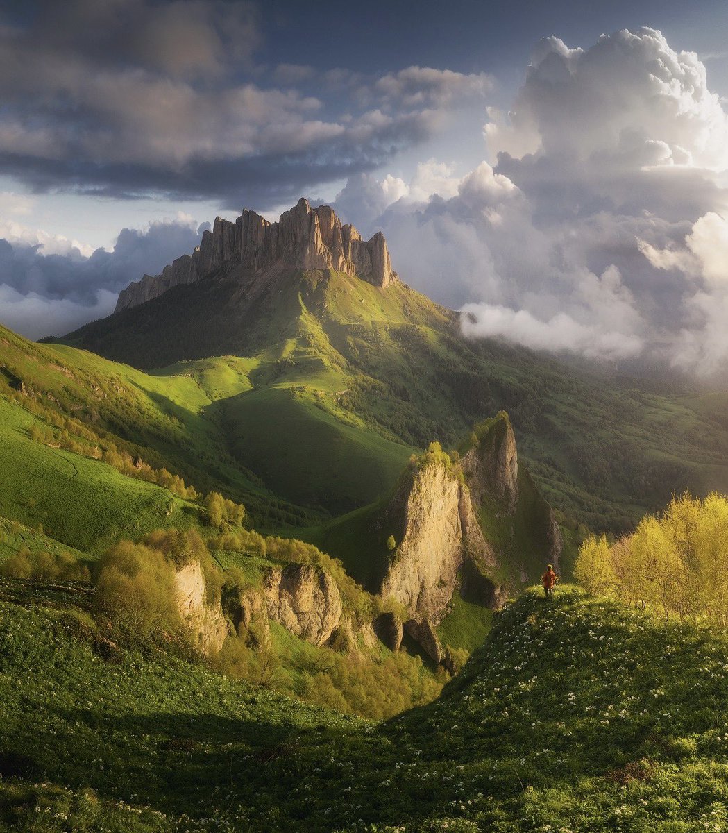 caucasusvisuals's tweet photo. The Big Thach Nature Park, Adygea

danielkordan / IG 

The Big Thach is a mountain range on the watershed of the Malaya Laba and Belaya Rivers, located in the Western Caucasus, on the border of the Republic of Adygea and Krasnodar Krai. https://t.co/56Wg0gdBAY