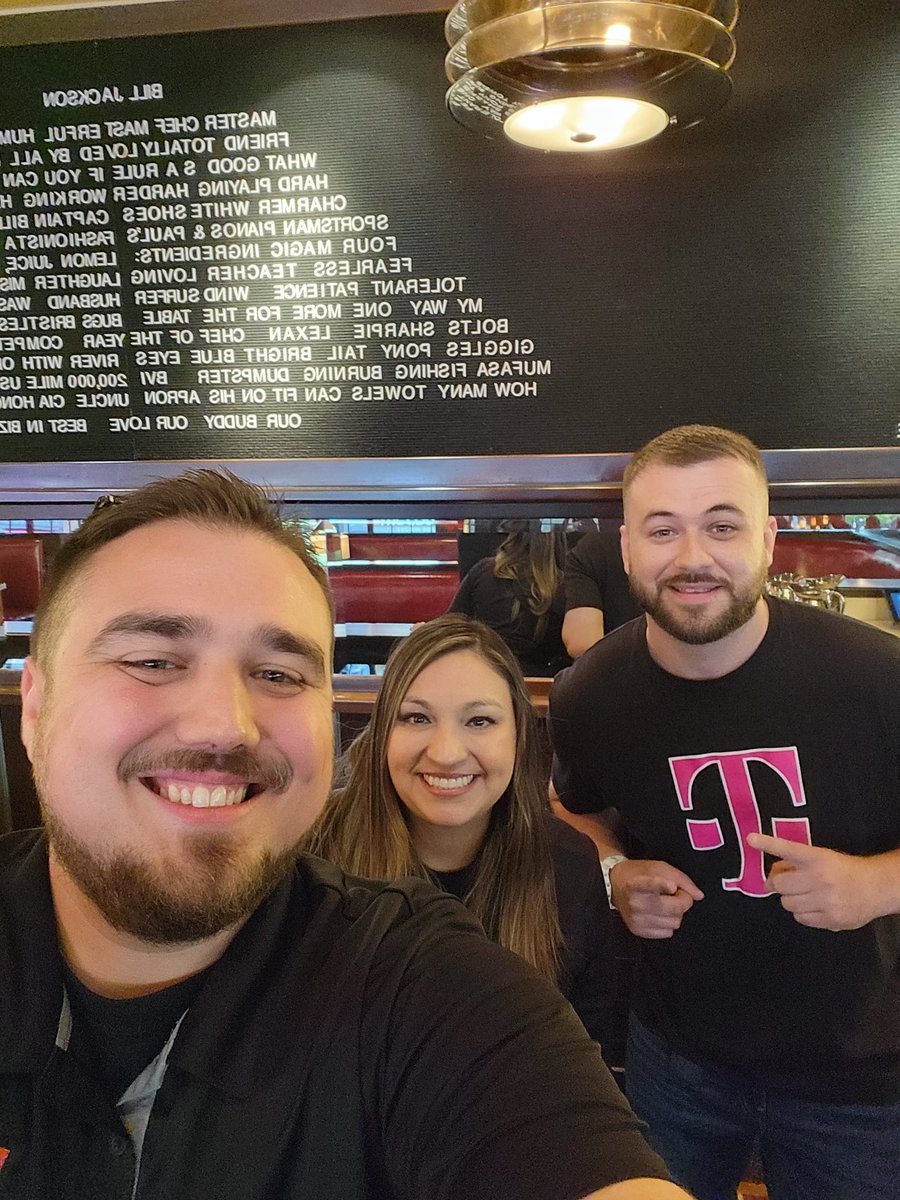 Steven Joyner (@sjoyner88) on Twitter photo Amazing time game planning with the Queen of VA!! This team is coming for #1 in HSI and nothing less!!#TheCrown๐๐
@SimeonBookerIV <a href="/devito_steve/">Steve DeVito</a> <a href="/SellPhones4/">EB</a> <a href="/MagentaSmoove/">Joshua Olverson</a> <a href="/wwhiteheadiii/">Will Whitehead</a> Amazing time game planning with the Queen of VA!! This team is coming for #1 in HSI and nothing less!!#TheCrown๐๐
@SimeonBookerIV <a href="/devito_steve/">Steve DeVito</a> <a href="/SellPhones4/">EB</a> <a href="/MagentaSmoove/">Joshua Olverson</a> <a href="/wwhiteheadiii/">Will Whitehead</a>