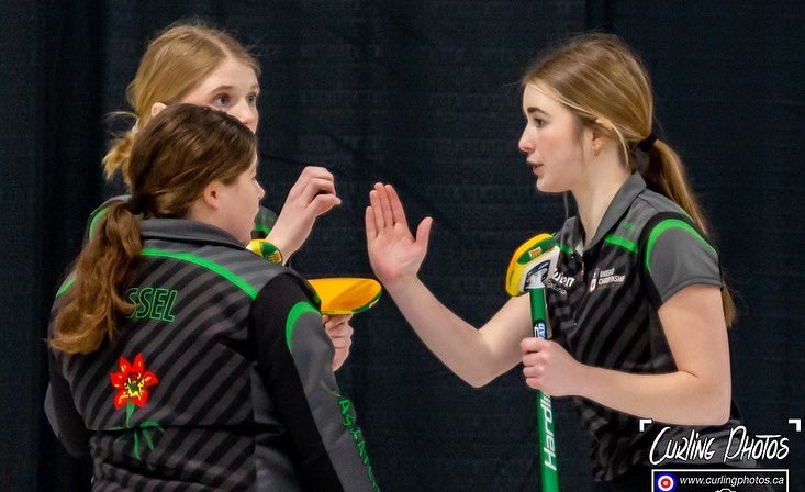 CurlingPhotos tweet media