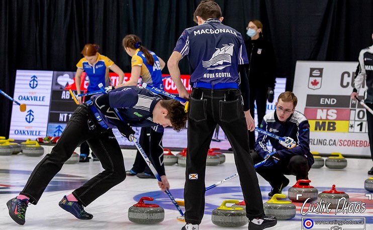 CurlingPhotos tweet media