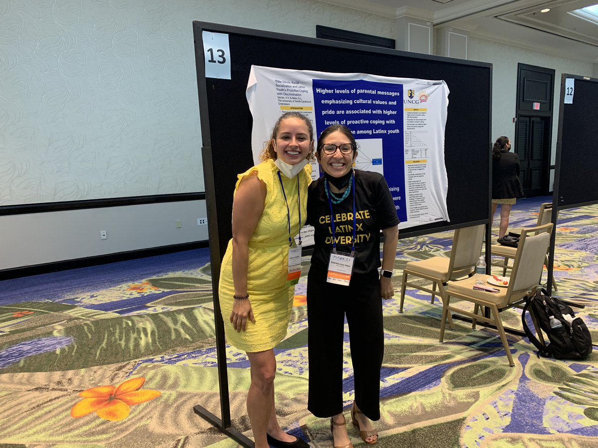 Great poster presentation yesterday by <a href="/caminoslab/">CAMINOS Lab</a> Valerie Salcido <a href="/SRCDtweets/">Society for Research in Child Development</a> #constructingtheother