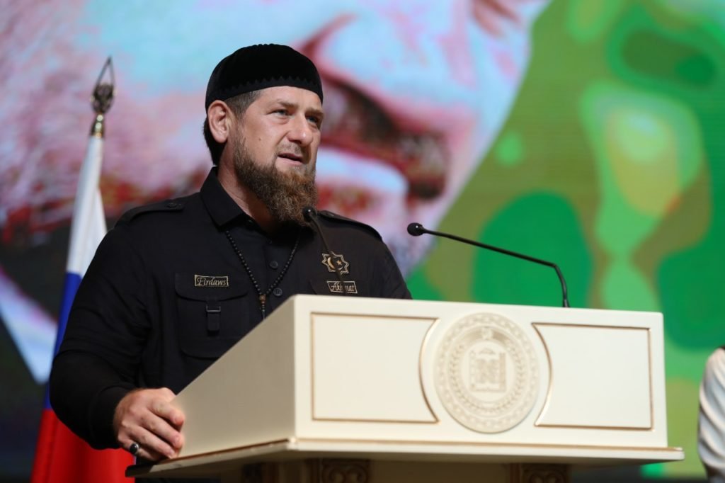 RussEmbDhaka's tweet photo. Ramzan #Kadyrov, Head of the Chechen Republic (Russia), congratulated Muslims on #Eidulfitr2022.

"This great holiday unites Muslims in the desire to help those in need, makes family values more significant, unites us around the ideals of kindness and mercy."

#IslaminRussia https://t.co/hPLWy7f9aR