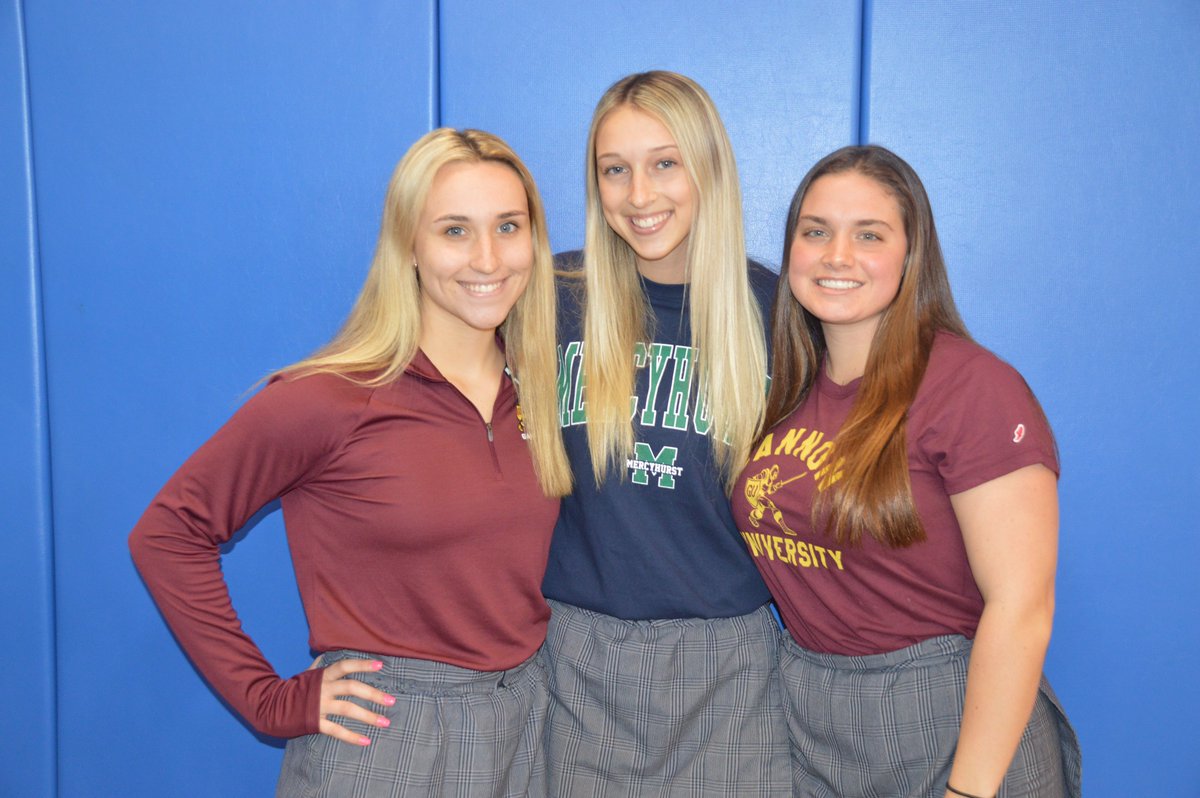 10 Prep &amp; Villa Student Athletes Sign on Final Signing Day prep-villa.com/~board/main-ne… #RollRamblers #GoVictors #StudentAthlete