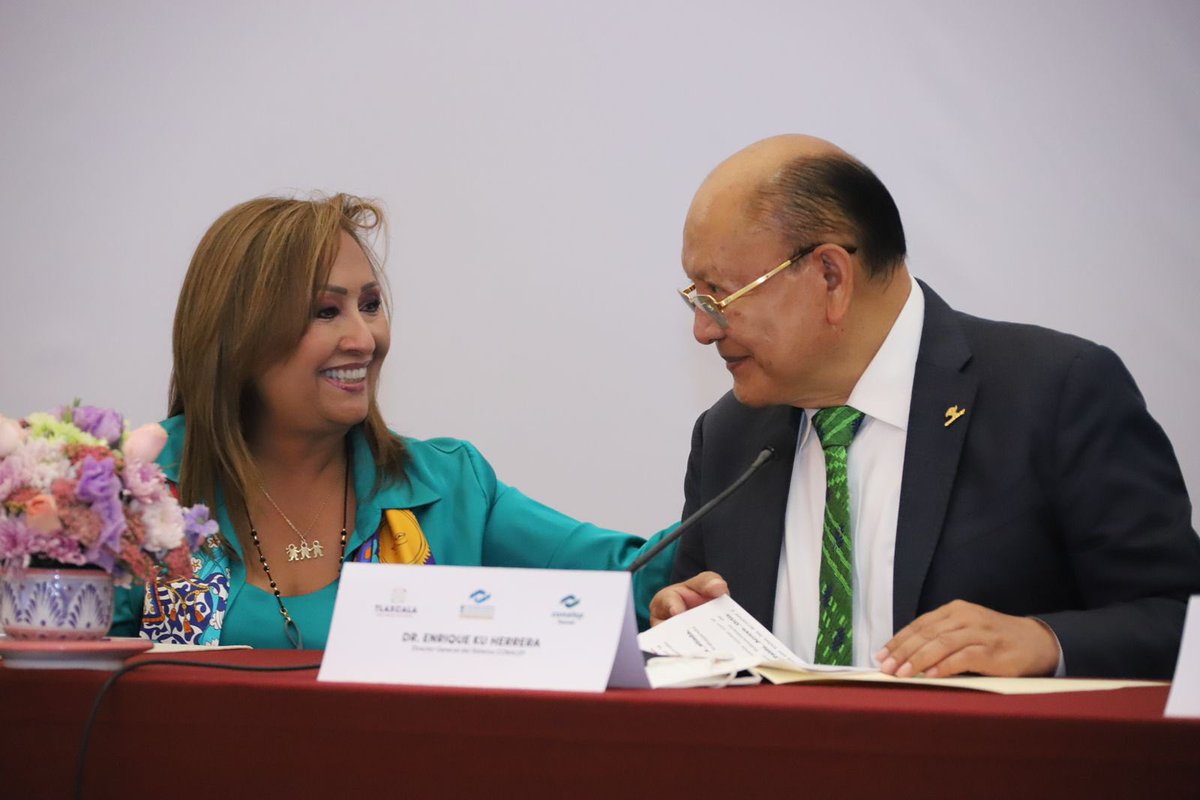 Agradecemos el apoyo y acompañamiento de la Lic. <a href="/LorenaCuellar/">Lorena Cuéllar</a> , Gobernadora del Estado de Tlaxcala, para dar inicio a este proyecto de la cruzada Nacional por la Educación Dual.