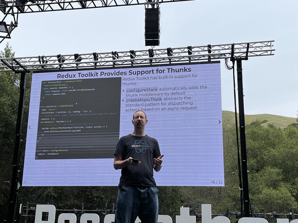 Swizec's tweet photo. Oh hey I didn’t know thunks are now native in Redux https://t.co/49uUUxXFtk