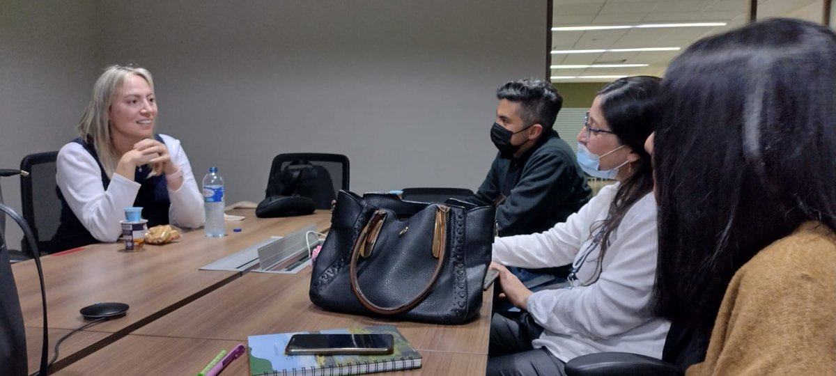 CAR_Cundi's tweet photo. 🤝🍃 Fortalecemos nuestra agenda con @CampoLimpioCo para llegar a diferentes lugares del territorio CAR con acciones de promoción de una gestión adecuada de envases y empaques de agroquímicos, a favor del cuidado ambiental y la salud de los agricultores. https://t.co/aqfrs2yJ85