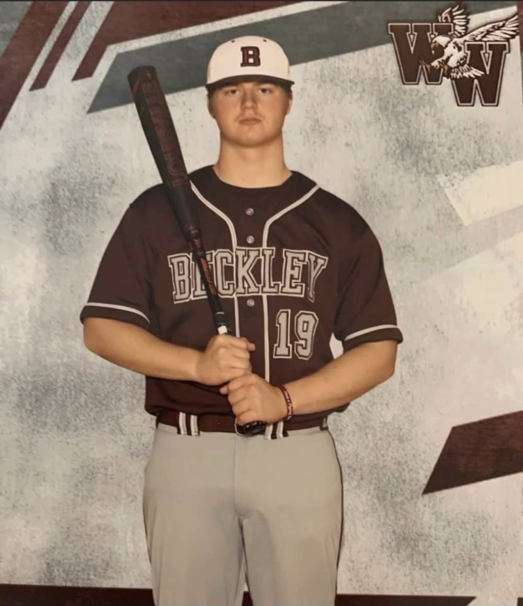 sddsports's tweet photo. Woodrow Wilson baseball has been on a roll of late, winning 9 straight, including wins vs. St. Albans, Oak Hill Greenbrier East and Bluefieid. One reason has been hot sticks, like Danny Dickenson who is 17 of 19 in last seven games with 5 doubles and 12 RBI.
#wvprepbase https://t.co/E8F5kFB3SQ