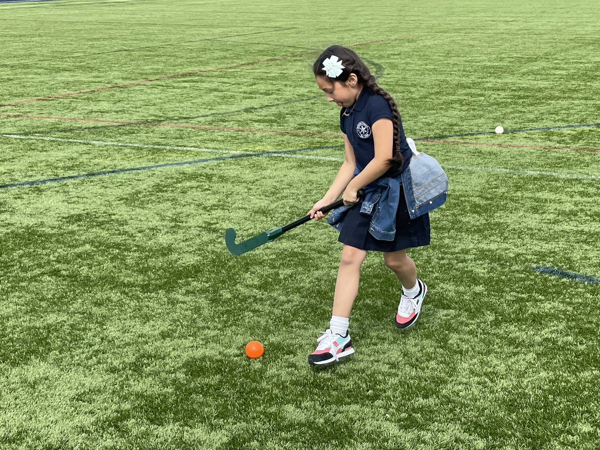 RanneyAthletics's tweet photo. Thank you to our field hockey team for coaching us today!! @ranneyschool @RanneyUS @ranney_k100 @ranney_lower https://t.co/nDsEgLgBnb
