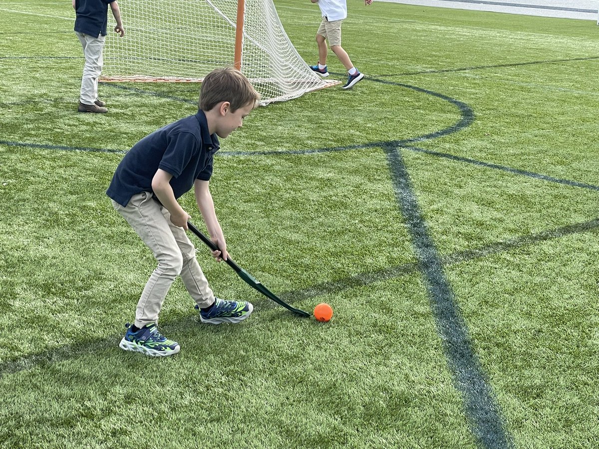 RanneyAthletics's tweet photo. Thank you to our field hockey team for coaching us today!! @ranneyschool @RanneyUS @ranney_k100 @ranney_lower https://t.co/nDsEgLgBnb