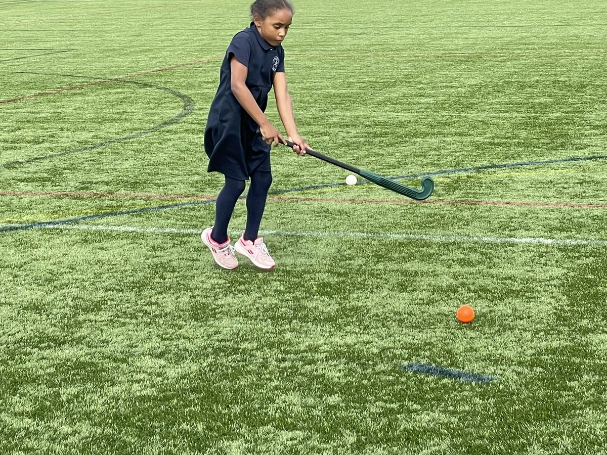 RanneyAthletics's tweet photo. Thank you to our field hockey team for coaching us today!! @ranneyschool @RanneyUS @ranney_k100 @ranney_lower https://t.co/nDsEgLgBnb