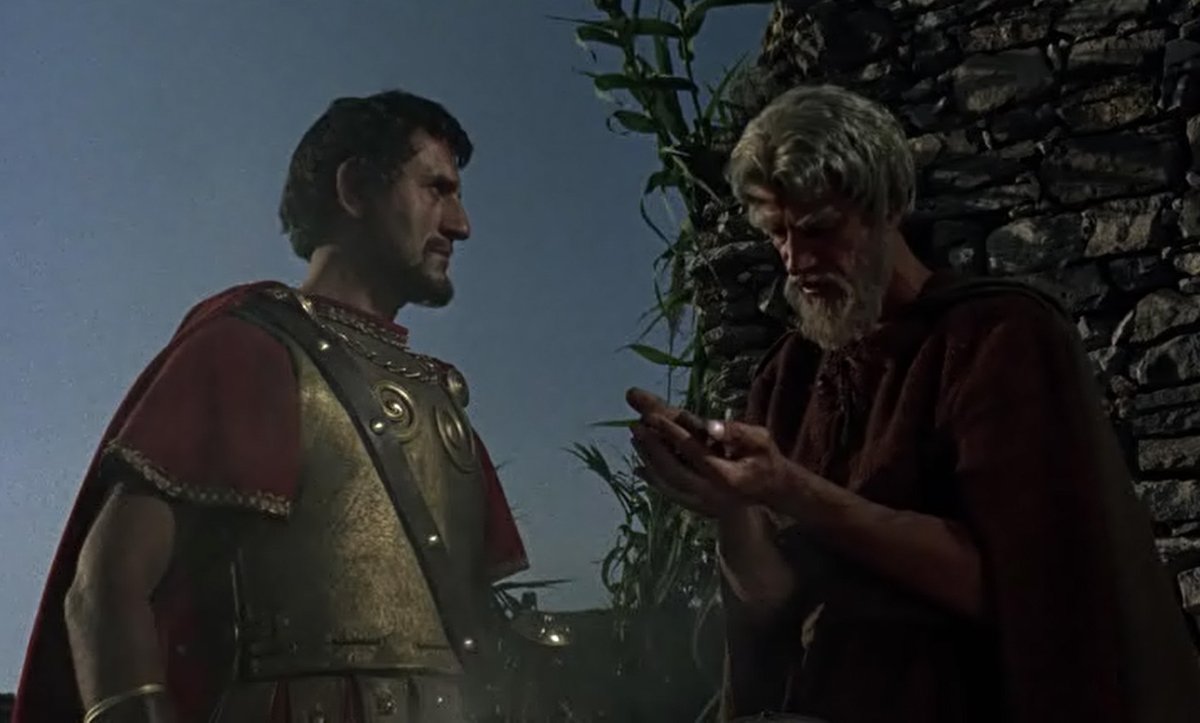 La película empieza con Pelias consultando a un sacerdote cómo le va a salir el golpe de Estado cont...