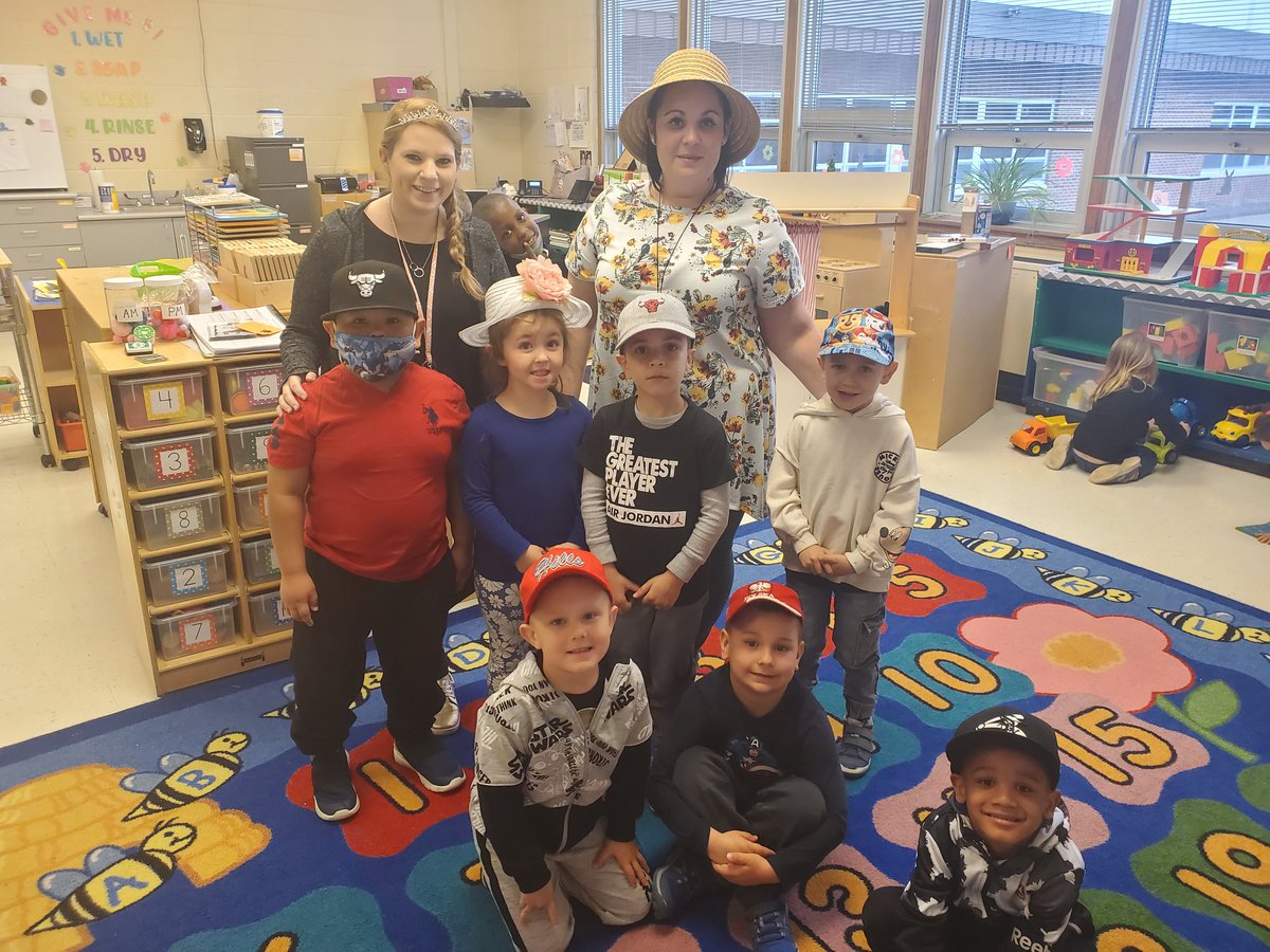 Hh is for HAT day! #countdowntosummer #sorrickcougars #preklife <a href="/SorrickNPD117/">Sorrick Elementary</a>