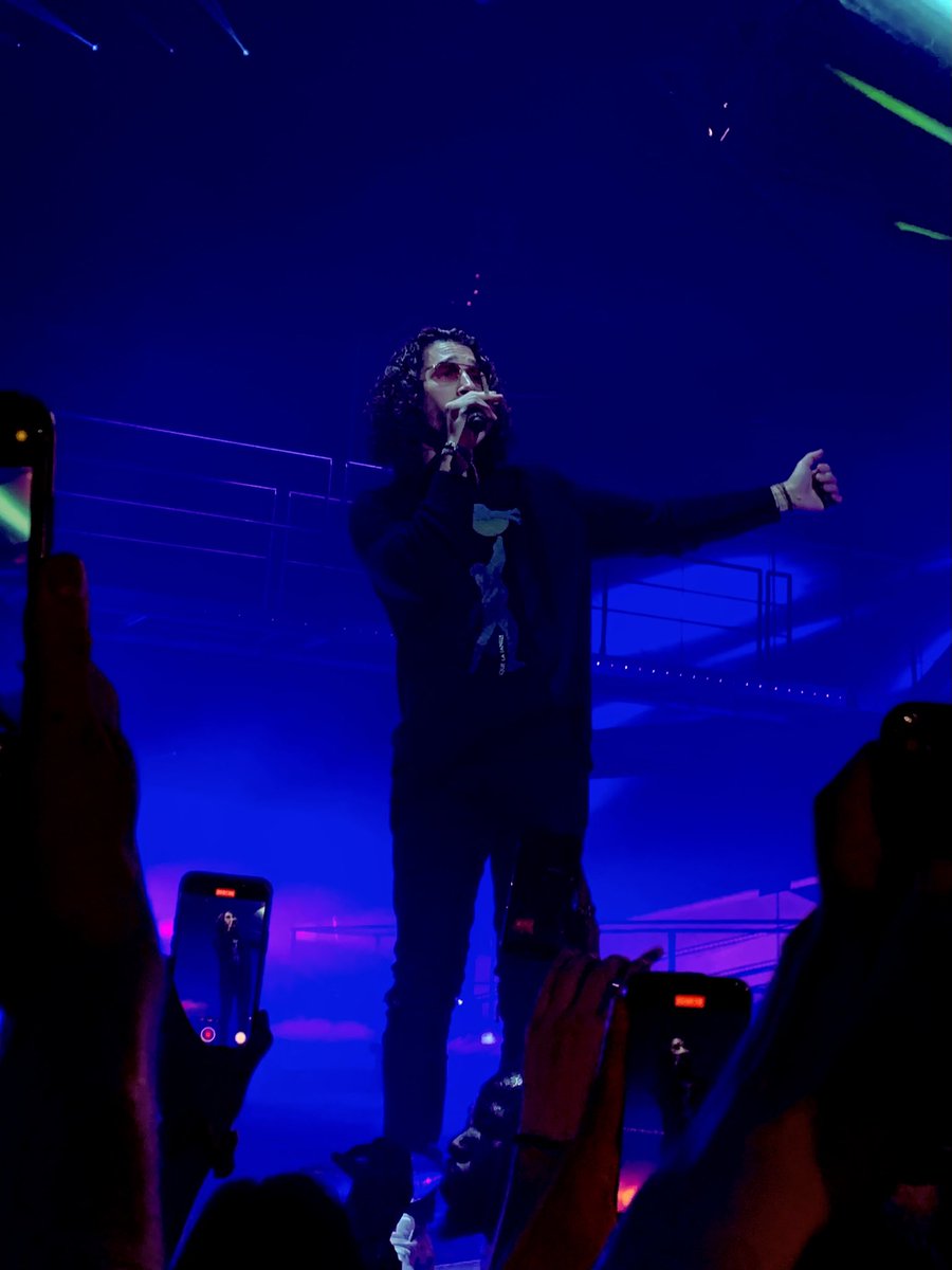 Evahrt19's tweet photo. J’en reviens toujours pas #PNLTOUR2022 https://t.co/2MyjPW8c2n