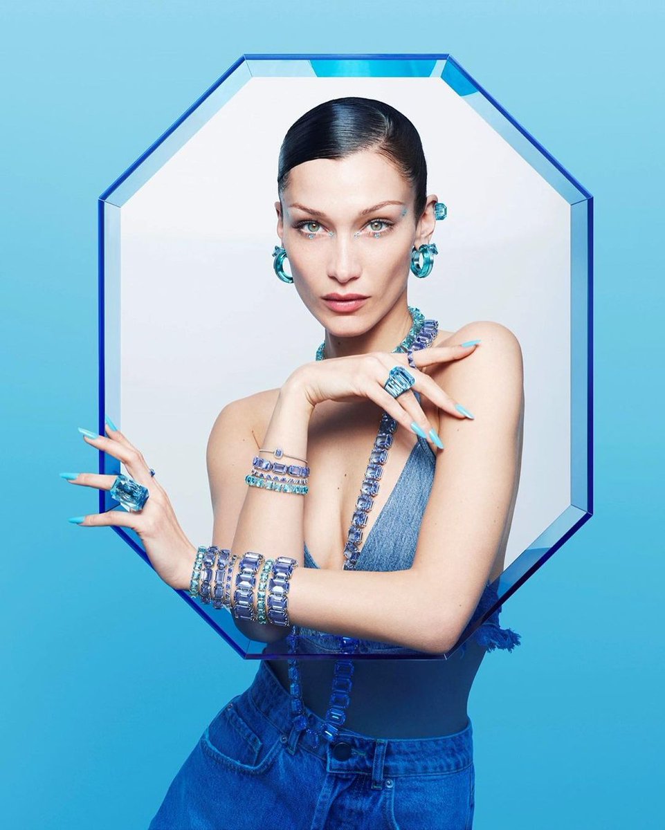 #Bella #Hadid: #Extremely #Honored & #Excited to be the new #Face of the #Iconic @#Swarovski 

Thank ...
 
#BellaHadid #BellaHadid #Igniteyourdreams #Isabella #IsabellaKhairHadid #IsabellaKhairHadid #Khair #Revealyourfacets
 
inbella.com/206617/bella-h…